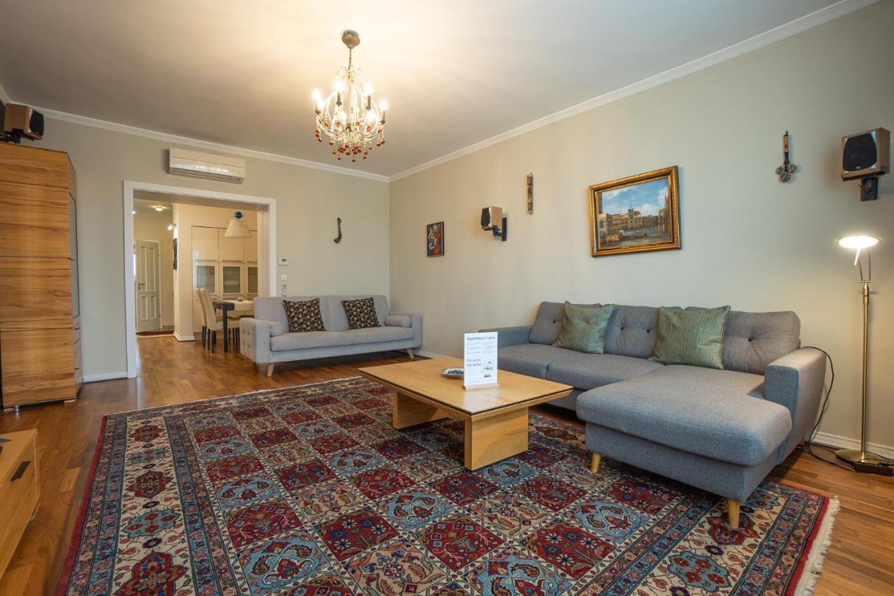 Apartment With A Balcony - 15 Min To City Center Wien Eksteriør billede