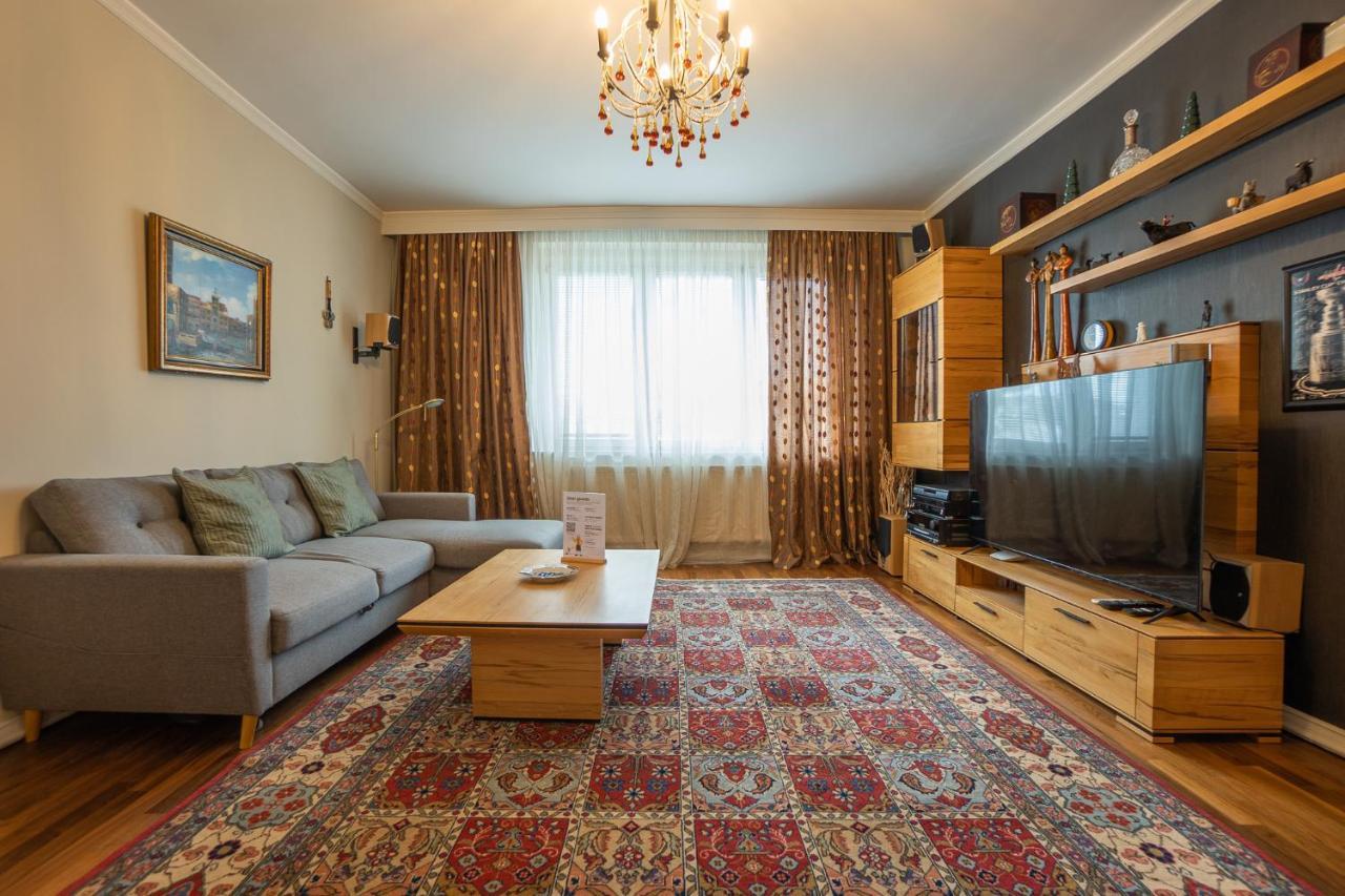 Apartment With A Balcony - 15 Min To City Center Wien Eksteriør billede