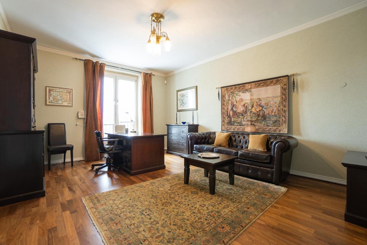 Apartment With A Balcony - 15 Min To City Center Wien Eksteriør billede