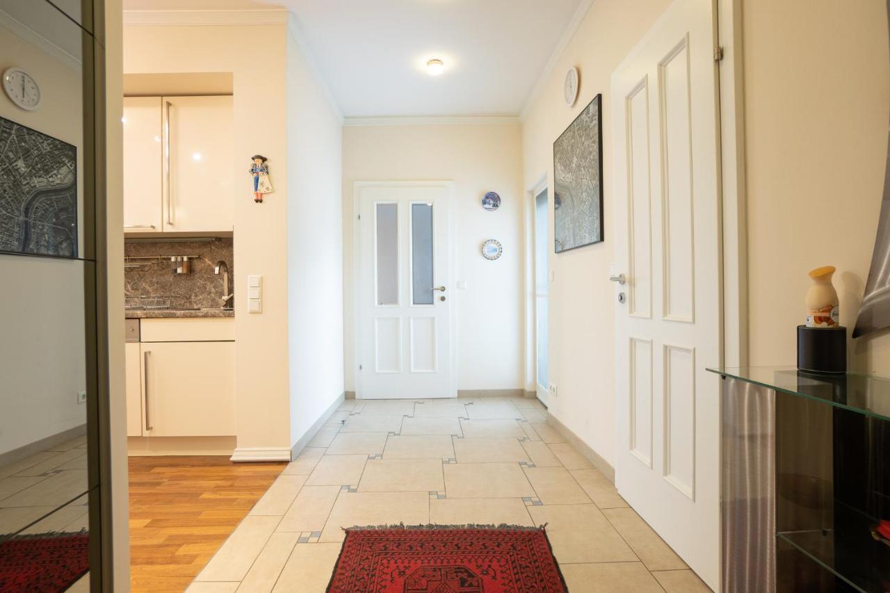 Apartment With A Balcony - 15 Min To City Center Wien Eksteriør billede