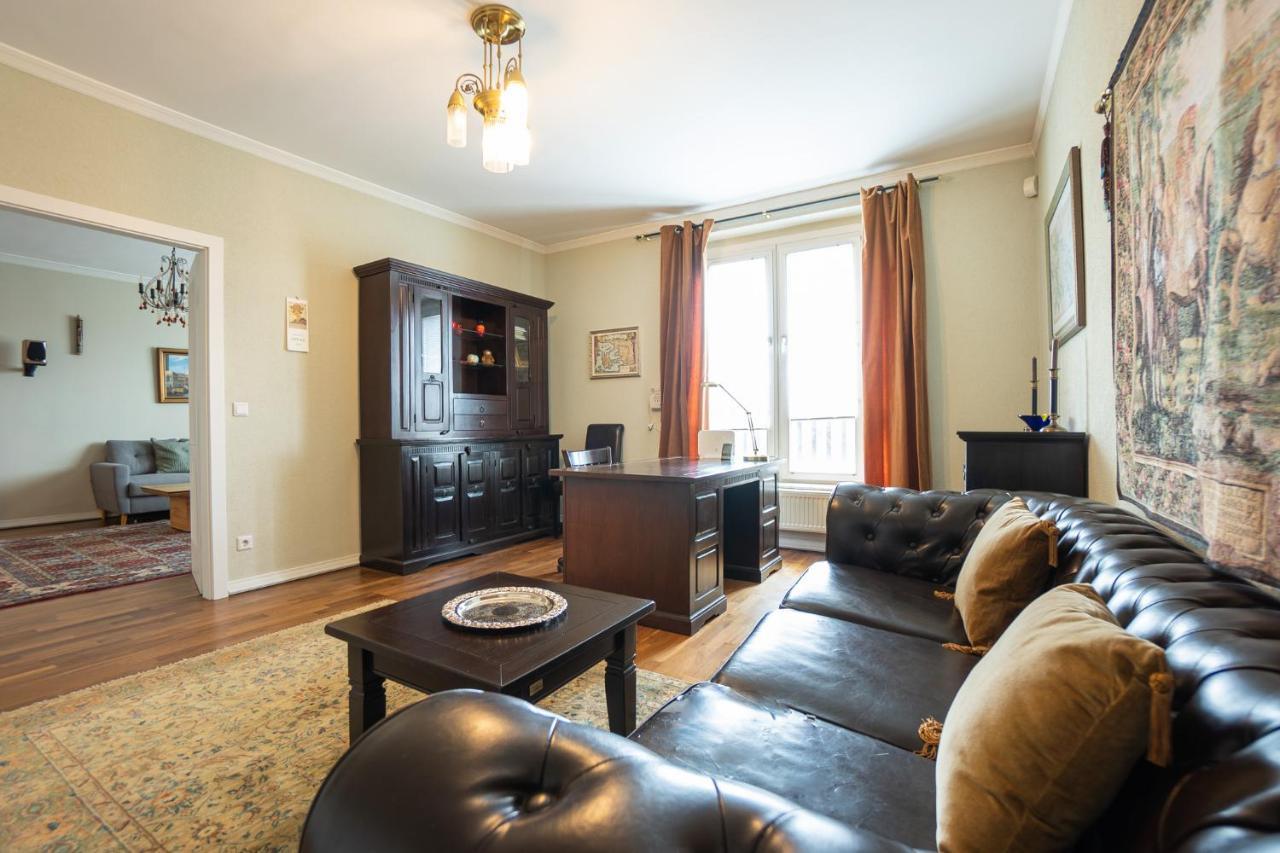 Apartment With A Balcony - 15 Min To City Center Wien Eksteriør billede