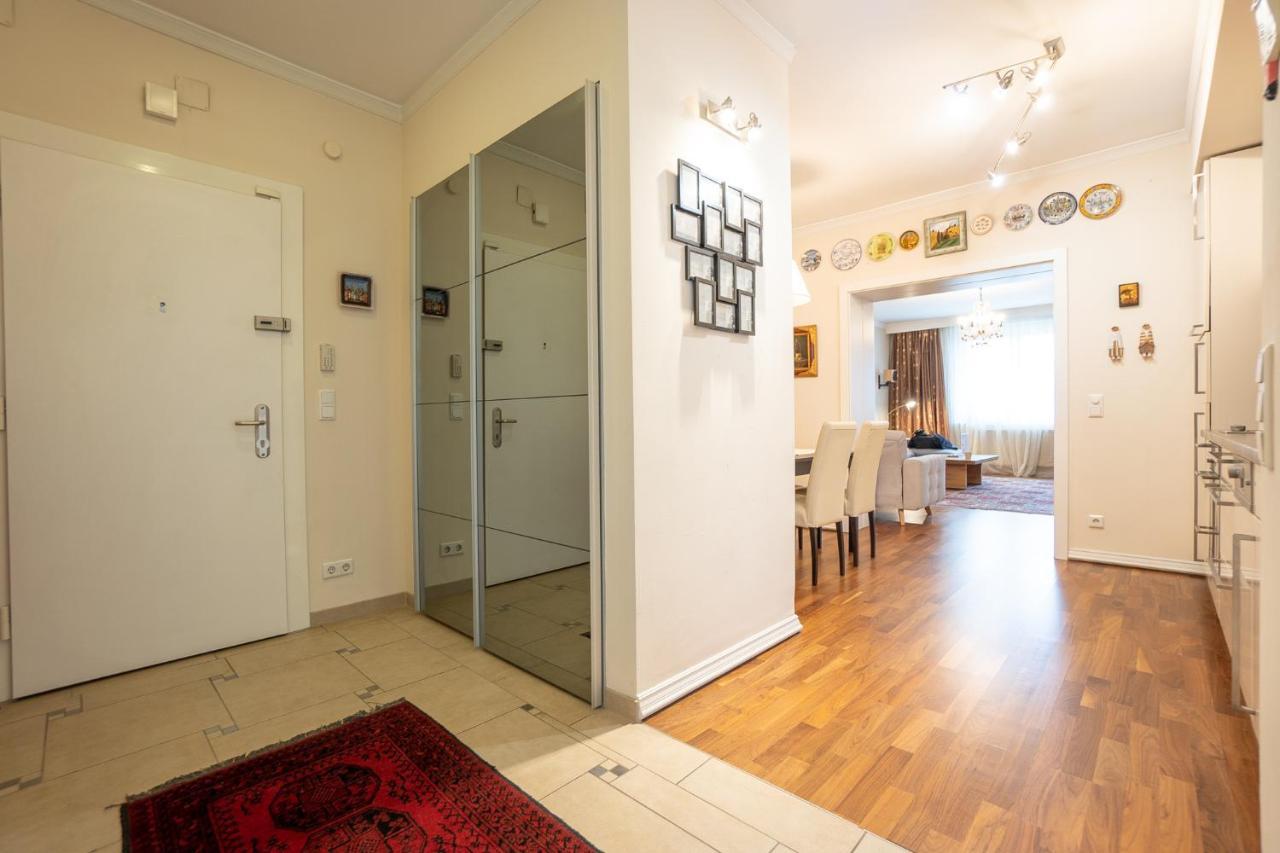 Apartment With A Balcony - 15 Min To City Center Wien Eksteriør billede