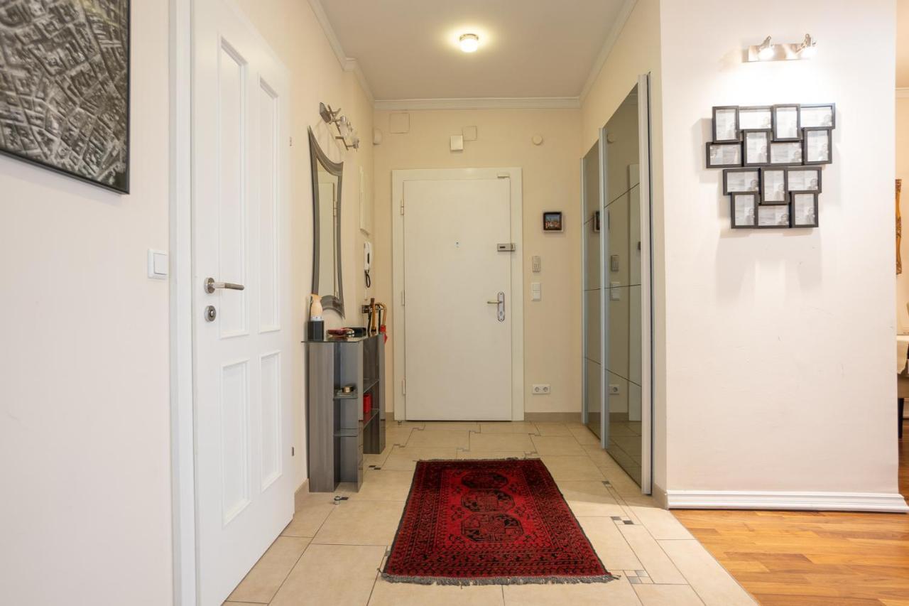 Apartment With A Balcony - 15 Min To City Center Wien Eksteriør billede